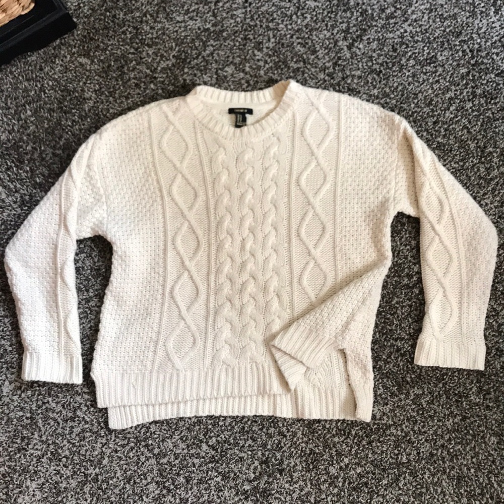 Forever21 cable knit sweater sz M